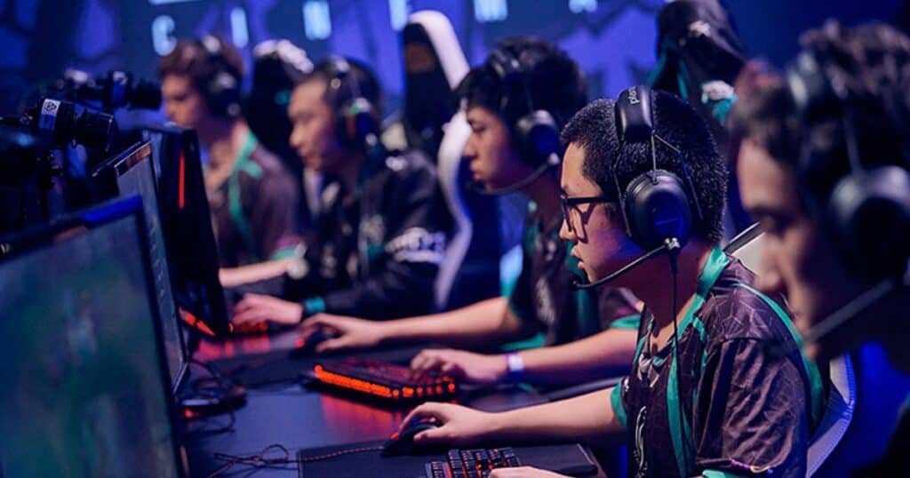 Top 10 tuyen thu esports co thanh tich vi dai nhat moi thoi dai 5